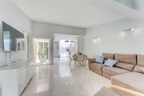 Beautiful bungalow in Island Village